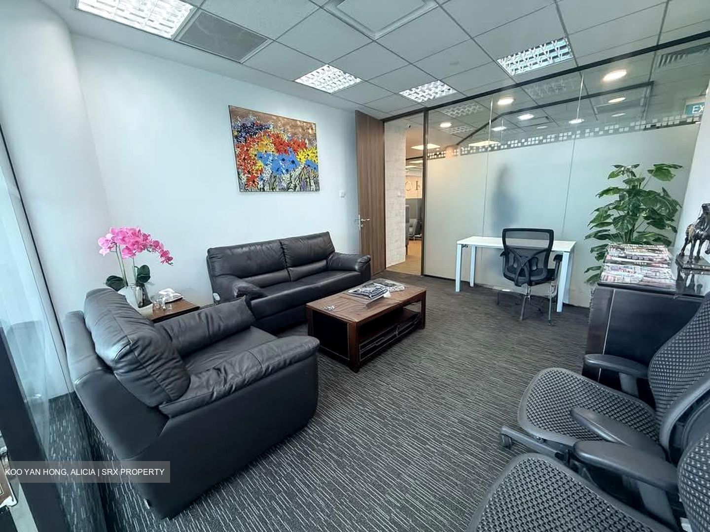 Shaw Centre (D9), Office #565576621